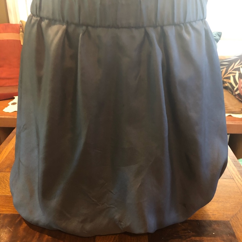 *B2G1* AMAZING KENNETH COLE SILK BUBBLE SKIRT! S
